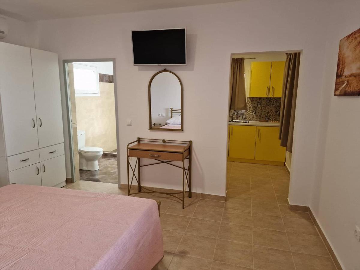 Solymar Prive Apartment Archangelos  Exterior foto