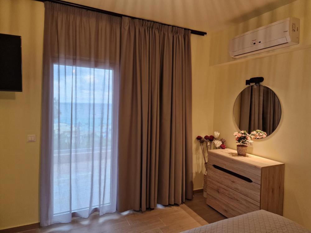 Solymar Prive Apartment Archangelos  Exterior foto